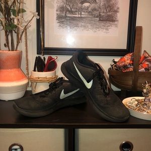 Nike Shoes - Womens Nike Running Shoes Size 7 Nike Shoes - Womens Nike Running Shoes Size 7